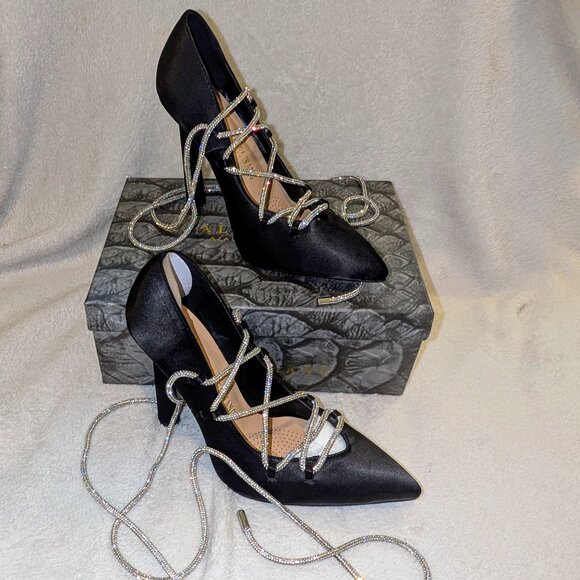 All Wrapped Up Stiletto Pumps - Picture 2 of 6